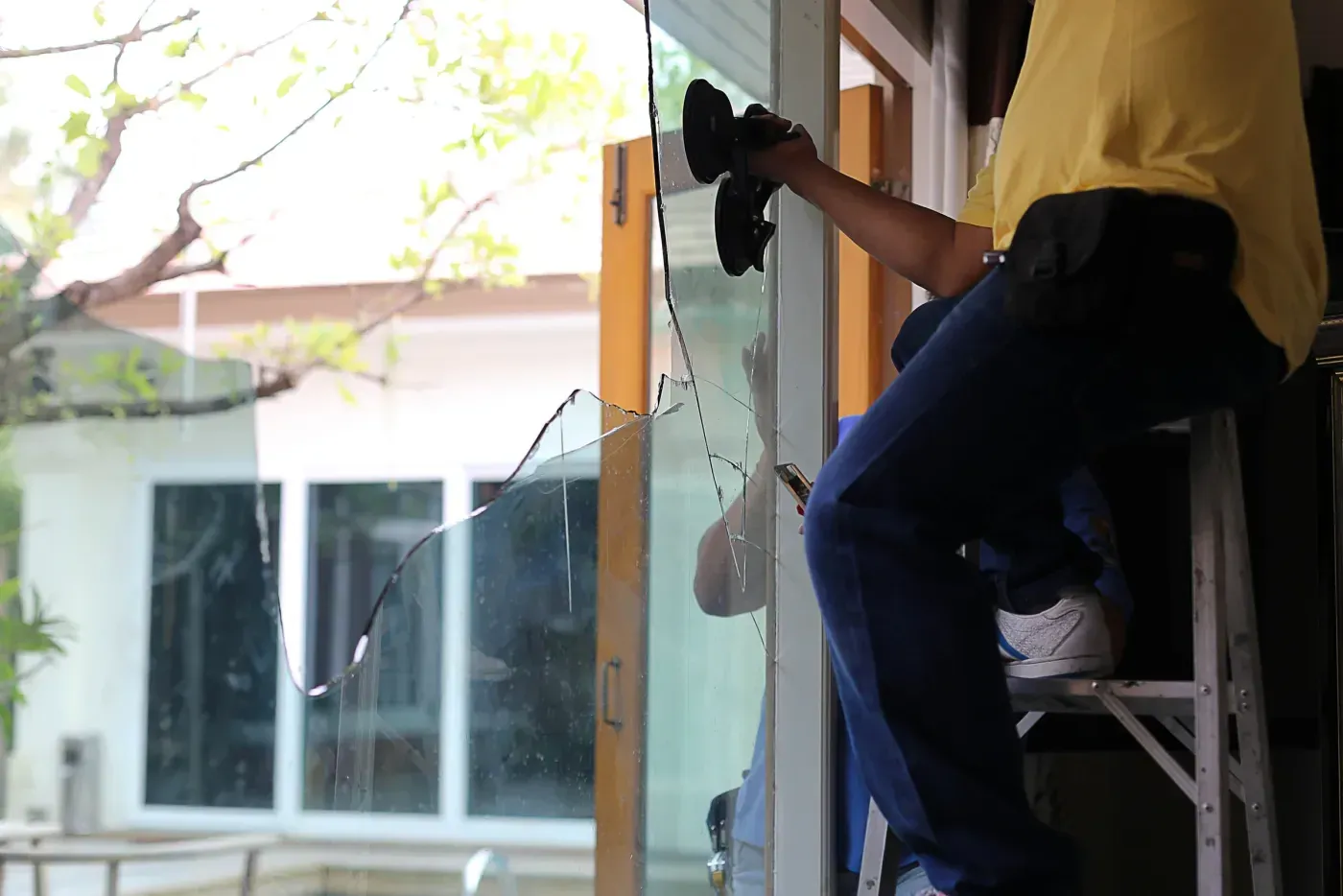 Pose d'un double vitrage isolant en Seine-Saint-Denis